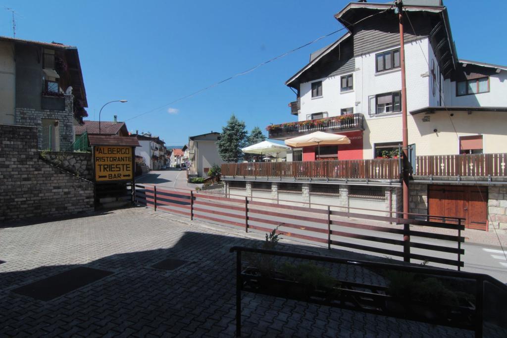 Albergo Trieste Tambre dʼAlpago Exteriér fotografie