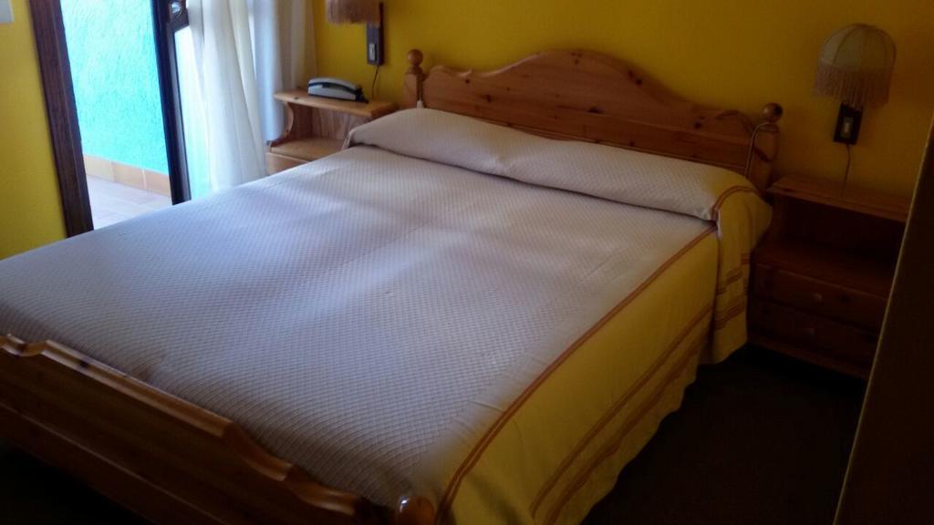 Albergo Trieste Tambre dʼAlpago Pokoj fotografie