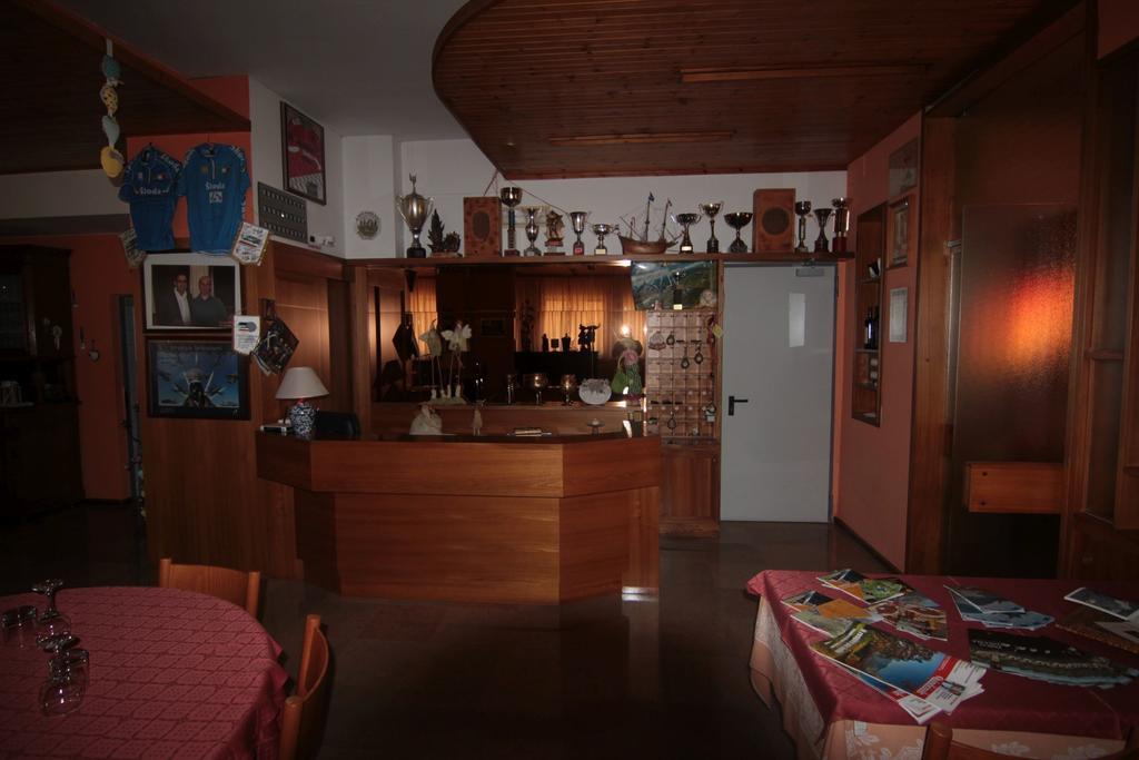 Albergo Trieste Tambre dʼAlpago Exteriér fotografie